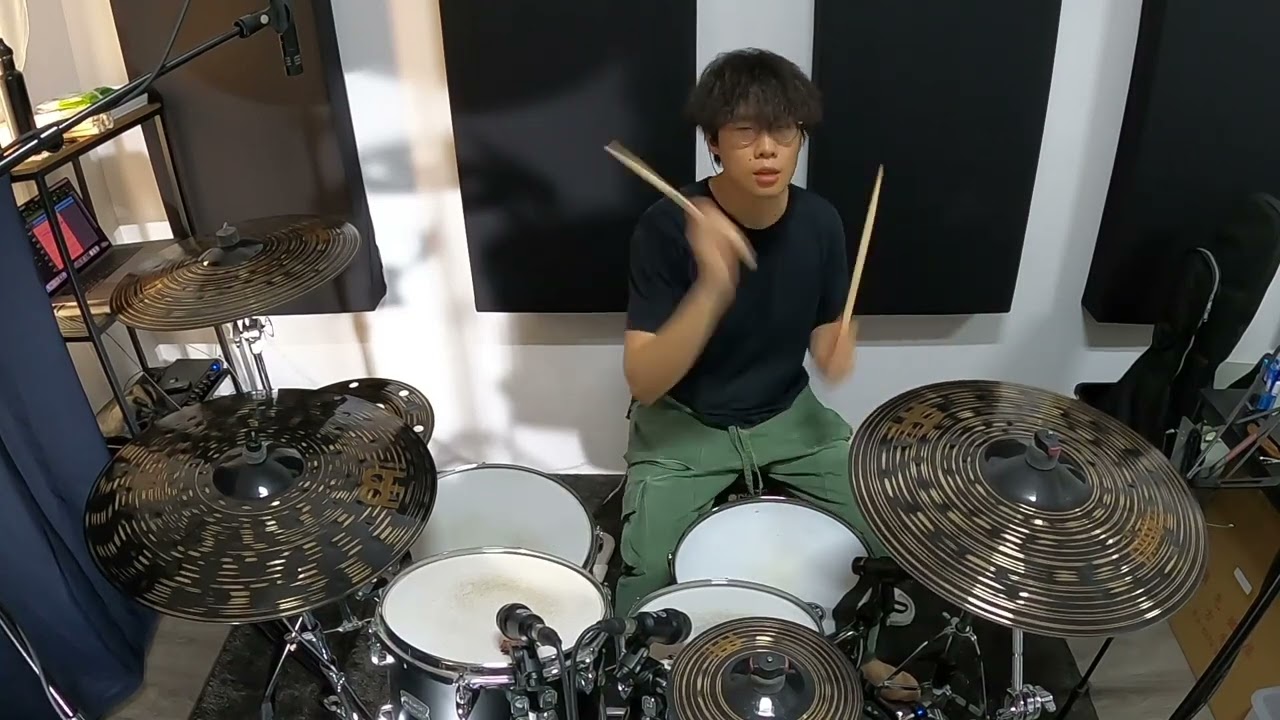 The Hertz - 《瘋子》MADMAN｜Drum Cover by Crow Chan