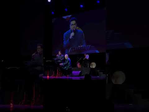 باید خریدارم شوی تا من خریدارت شوم همایون شجریان انوشیروان روحانی کنسرت