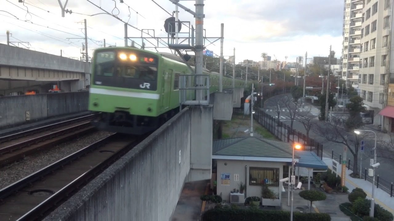 引退かも！？ 大和路線の201系 YouTube