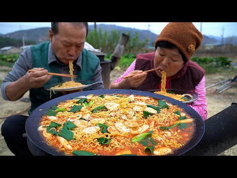 (Spicy <strong>Instant</strong> noodles <strong>with</strong> egg) 요리&amp;<strong>amp</strong>;먹방!! - Mukbang eating show