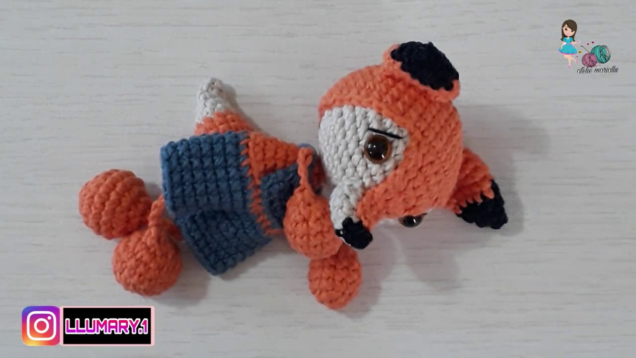 bambola raposinho em amigurumi