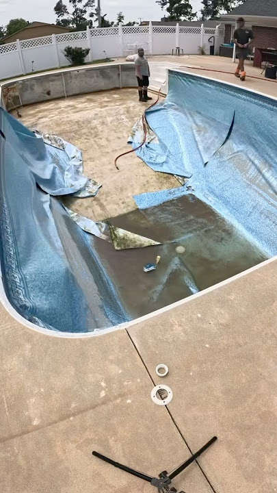 Swimming Pool Deep Clean