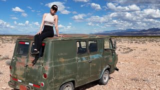 Ridiculous 'Upgrades' to a Vintage 1962 Econoline named 'GAIL the SNAIL!' Jennifer Sugint NNKH