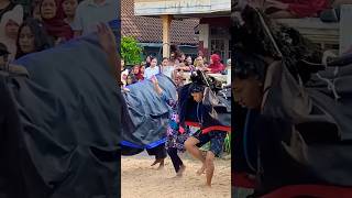 Download Lagu Bantengan kalap kalapan apa kalap beneran? Komen yuk #shorts MP3