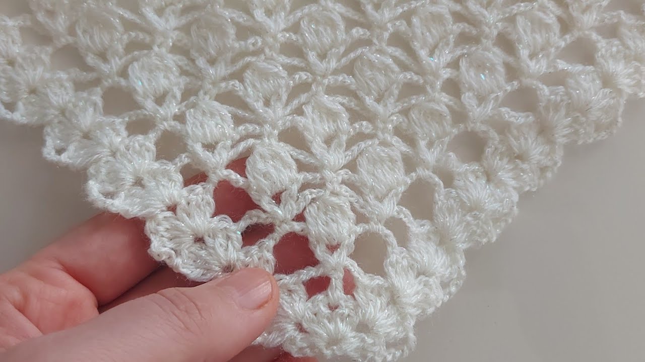 Как связать треугольную шаль крючком / Простое вязание крючком схемы шали для начинающих