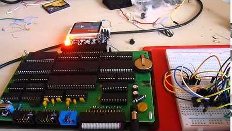 LM-512 Z80 microcomputer: expansion port demo, 8-bit DAC test