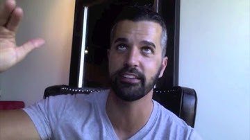 How Much Eye-Contact Should I Make While Onstage?