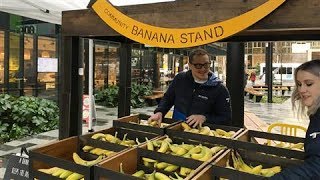 Amazon Offers Up Free Bananas at Community Stands Online retail giant Amazon.com hands out free bananas at their Community Banana Stands on the company