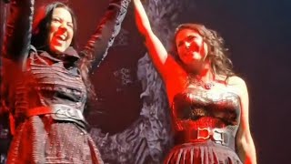 Dueto Entre Amylee Y Sharon Resimi