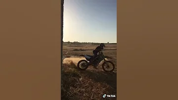 انا على خط الصحراوي 