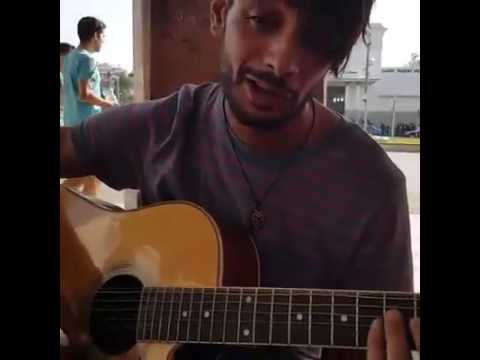 معجب يغني لسهيلة أصابك عشق