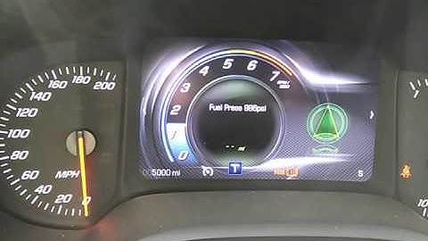 DashControl C7 showing fuel pressure