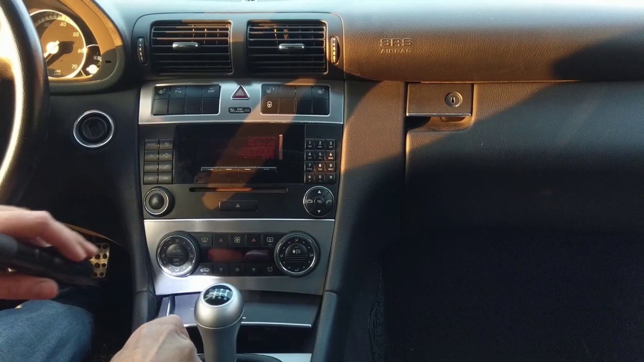 Mercedes Benz w203 Radio ausbauen CKlasse 2003 bis 2007