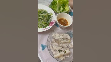 Thịt luộc chấm mắm cá cơm