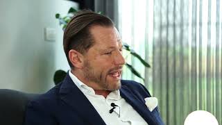 Bart Van Den Bergh Over De Rol Van De Auteur Het Samenspel Tussen Praktijk En Theorie.