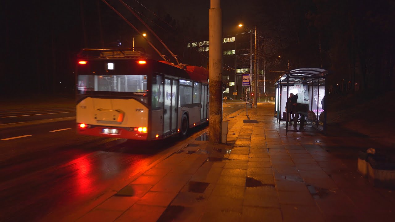 Lithuania, Vilnius, trolleybus 19 night ride from Senoji plytinė to ...