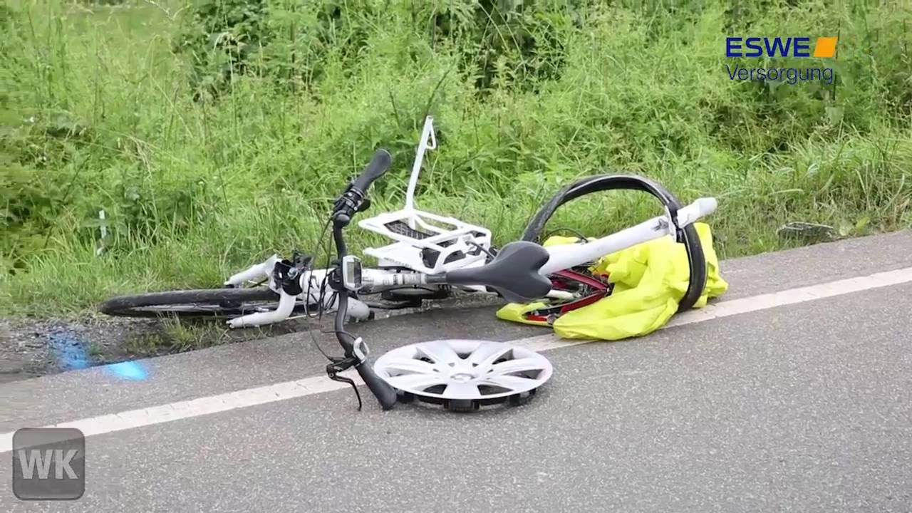 Radfahrerin auf der B42 tödlich verunglückt