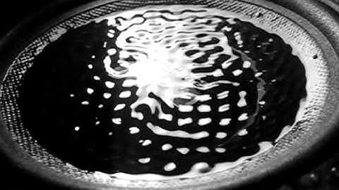 modular synthesizer driving cymatic waveform visualizer (experiments)