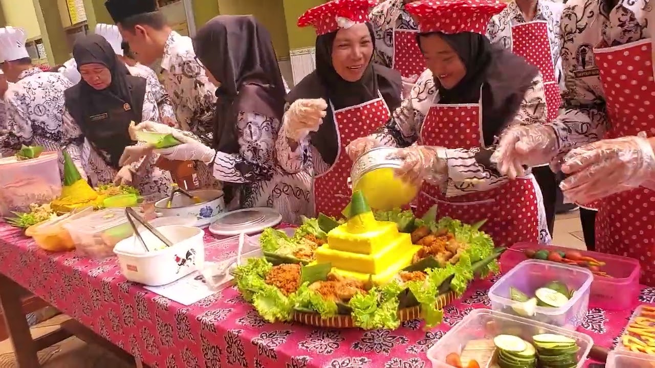 Lomba Tumpeng | #hutpgri