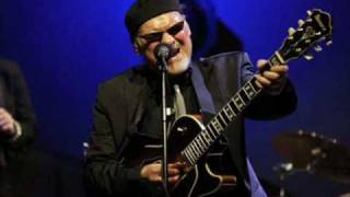 Eyes of Blue - Paul Carrack chords