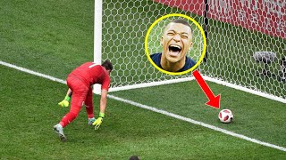 Goalkeepers need to STOP doing this! #football #soccer #goalkeeper