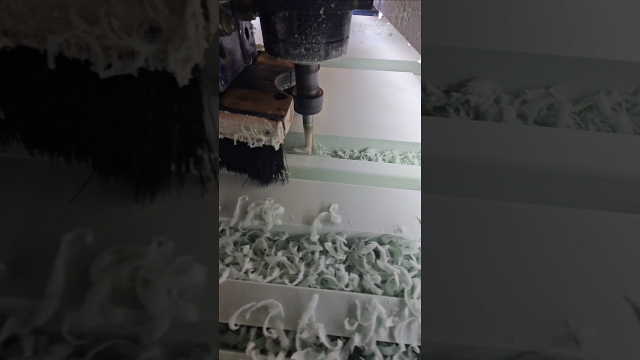 precision machining a mold for a 30ft powerboat. #cnc #beats #timelapse