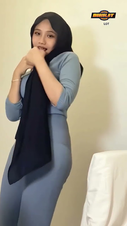 aina awek melayu baju biru