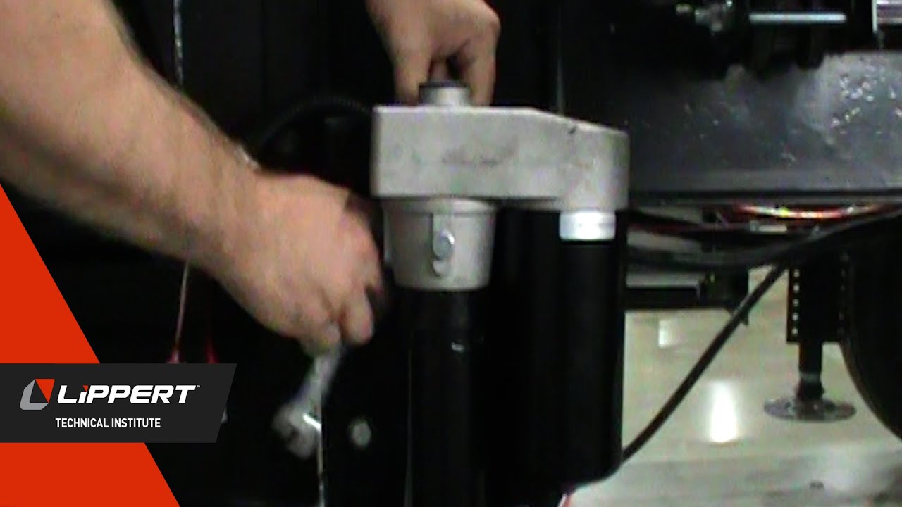 Ground Control® Leveling OneControl® Touch Panel | Lippert