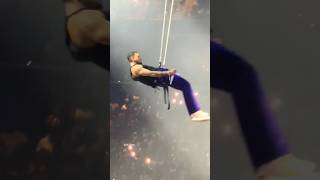Chris Brown Flying In front of me Live #shorts #fypシ