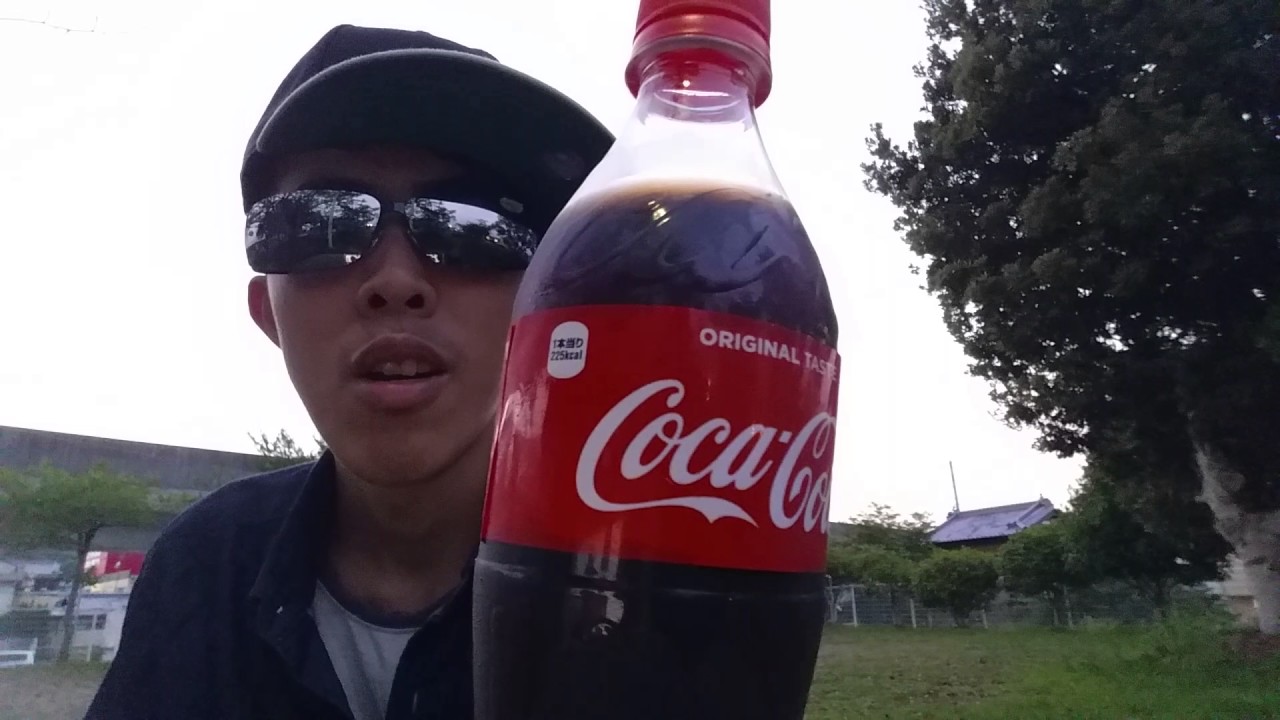 コカ コーラにメントスミント味を入れたら爆発するか実験してみた Youtube