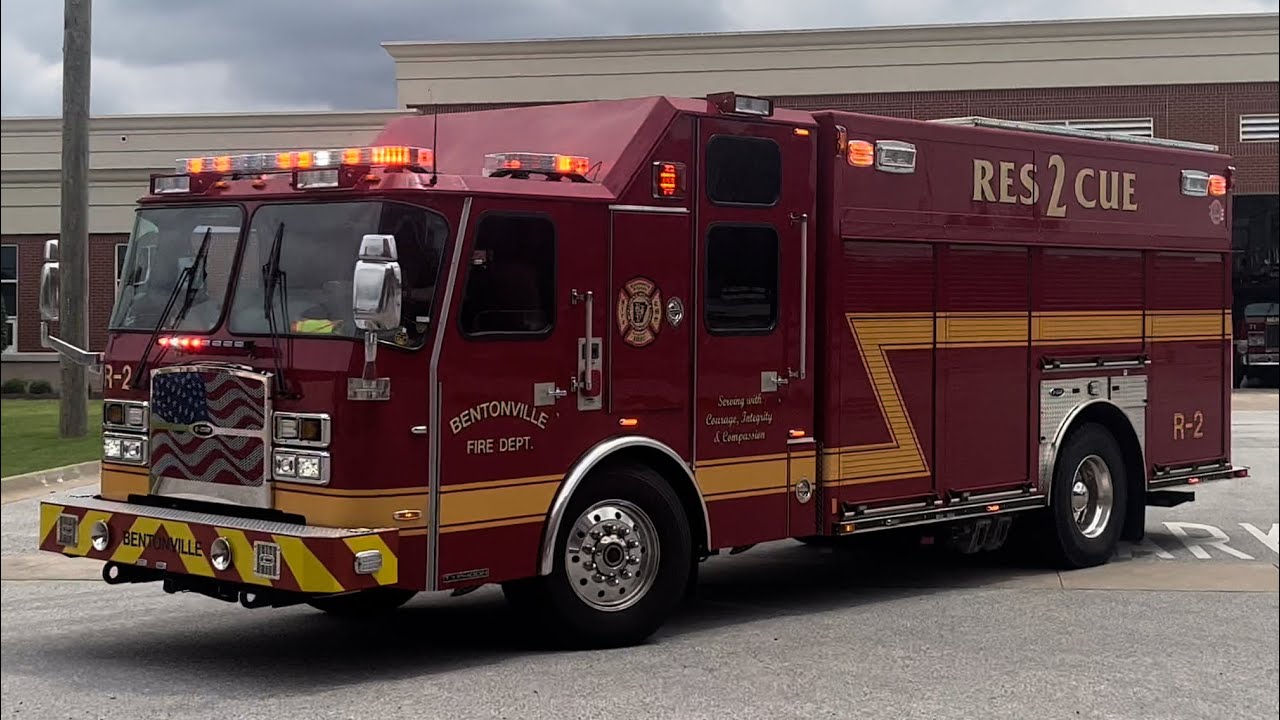 Bentonville Fire Department Rescue 2 Responding from Quarters YouTube