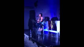 Julianne - Tulak ng Bibig @ Jzone Live