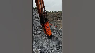 Rock breaker working in quarry model ske -22 #rockbreaker #hardrock #mining #quarry