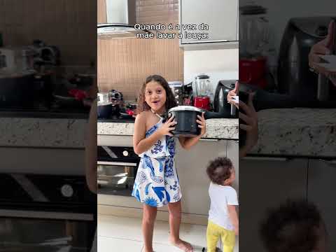 QUANDO É A VEZ DA MÃE LAVAR A LOUÇA 😡😂