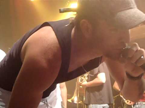 Chica Fé F1 Aracaju 17 02 11 Parte 1