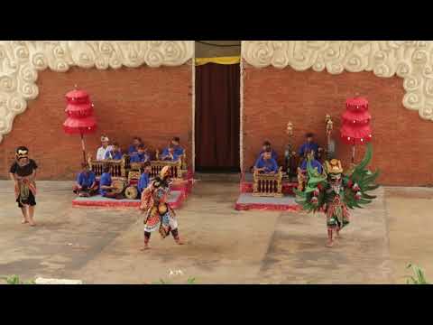 Garuda Wisnu Kencana Traditional Dance