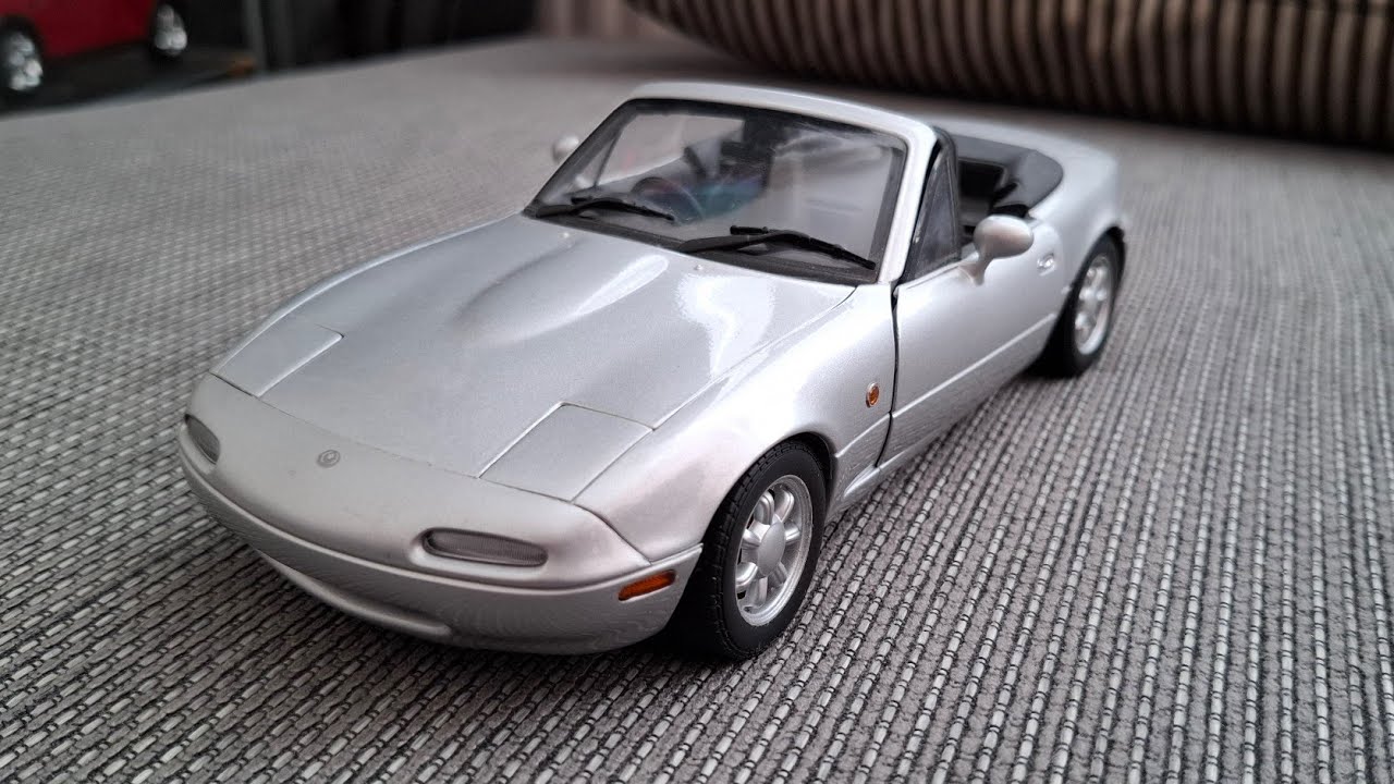 Mazda MX-5 Miata (by Gate) 1/18 Review. The most common sportcar
