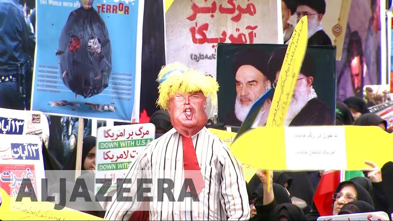 مسيرات حاشدة إحياءً لذكرى اقتحام السفارة الأمريكية في إيران عام 1979