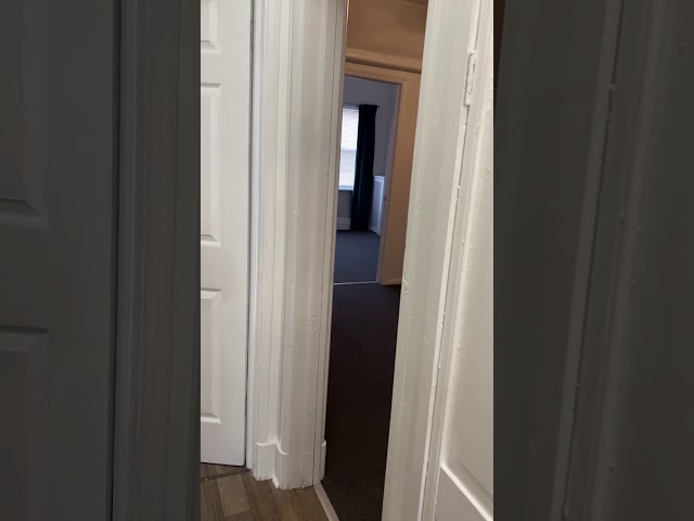 Video 1: Walk in closet 