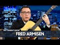 Fred armisen shows off his hidden talent peeking around corners and musical impressions extended