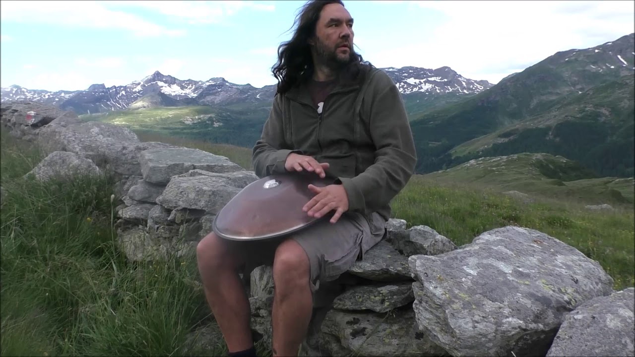 Bakpac Handpan in The Alps splügen Pass 2019