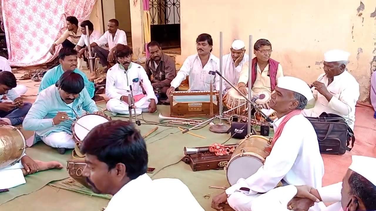 देरे कान्हा‌; लालासो गेजगे सोपान पारसे आदिनाथ (बुवा) पारसे हनूमत (दादा )केंगार विठ्ठल गेजगे