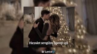 hayalet sevgilim-İrem (speed up+reverb) `sevmesen de beni özledim sesini git desem de yine gitmesen` Resimi