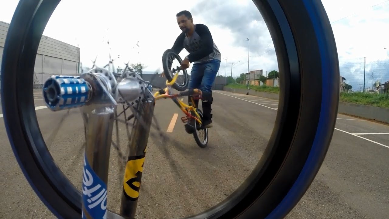 APRESENTAÇÃO DE BMX FLATLAND YouTube