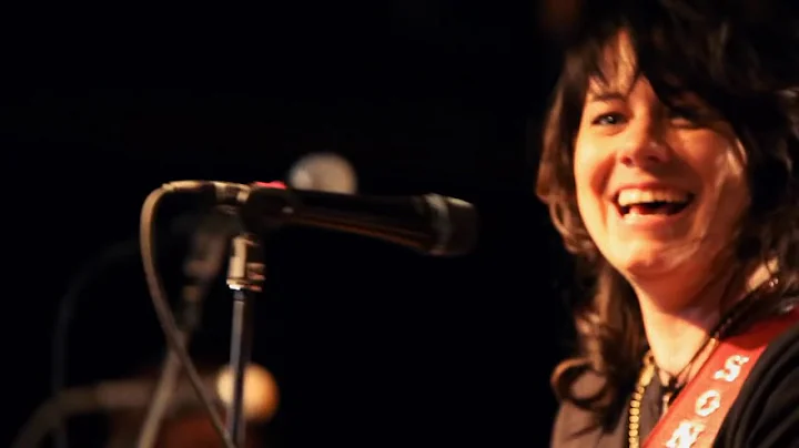 Sonia Leigh - "Bar"