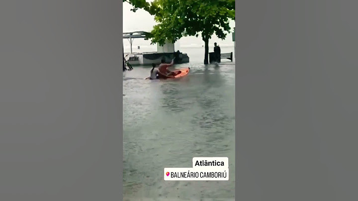 Avenida Atlântica em Balneário Camboriú alagada