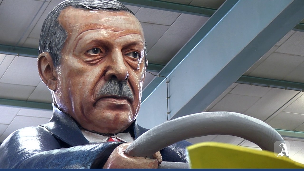 Monsterschlau - Wie entstehen die Motivwagen an Fastnacht?