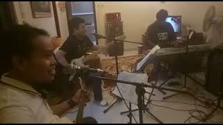 Download Lagu Nona Manis  koes plus MP3