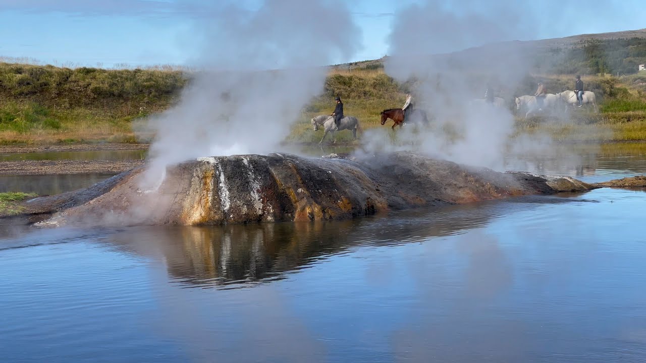 Árhver hot spring in middle of a river West Iceland — Árhver, Iceland — video poster