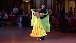 Roman Sukhomlyn and Olga Gandembul performing at The London Gala Ball 2022